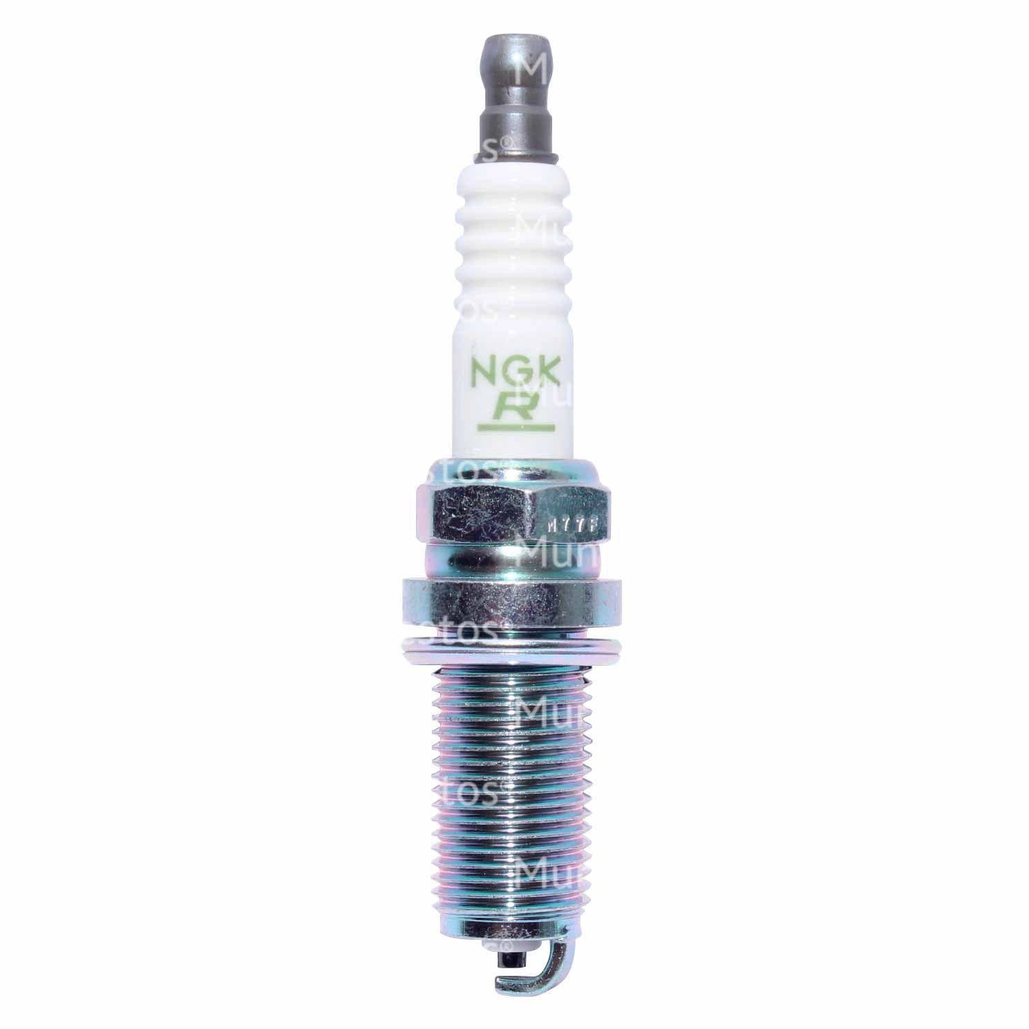 Bujía Lfr6A marca Ngk disponible en Mundo Repuestos